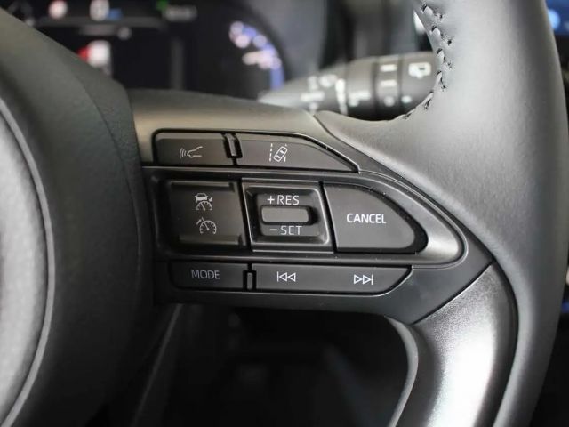 Toyota Yaris Cross Adventure Advanced Safety Paket HUD PDC 18Zoll ele