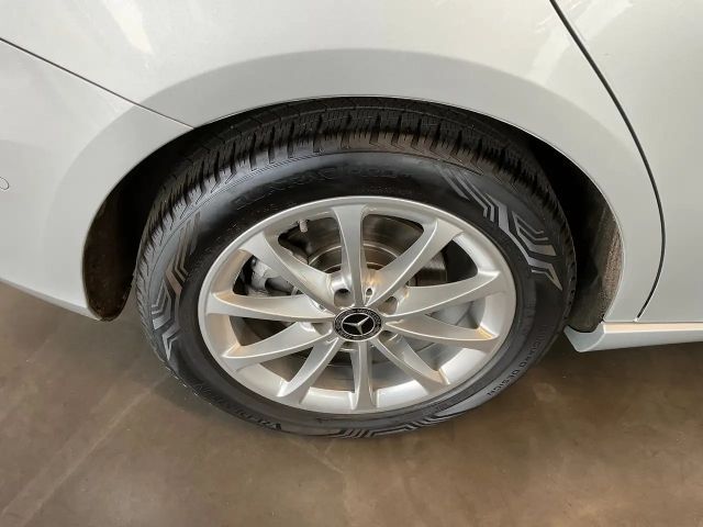 Mercedes-Benz B 200 4MATIC Progressive