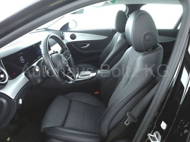 Mercedes-Benz E 220 AVANTGARDE E 220 d Estate