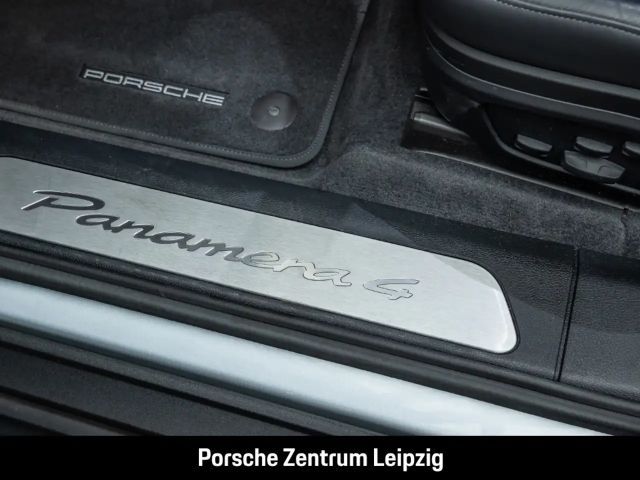 Porsche Panamera 4 E-Hybrid