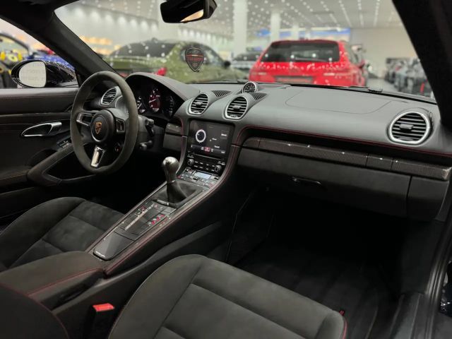 Porsche Cayman 4 Coupé GTS