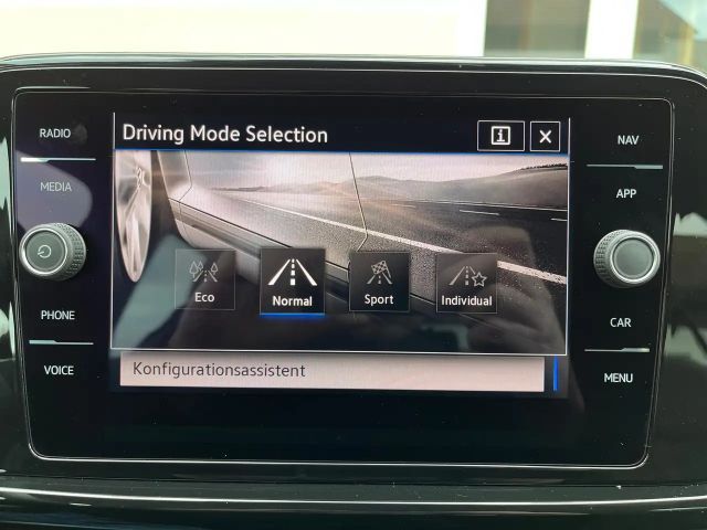 Volkswagen T-Roc 1.5 TSI DSG R-Line