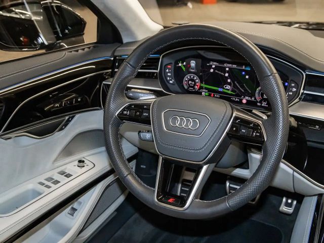 Audi S8 4.0 TFSI Quattro
