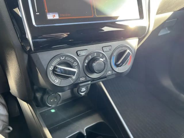 Suzuki Swift Club DualJet SHVS