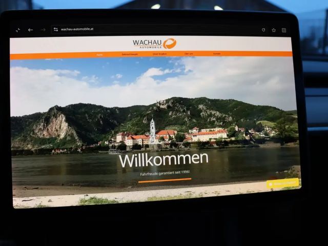 Tesla Model 3 AWD Long Range