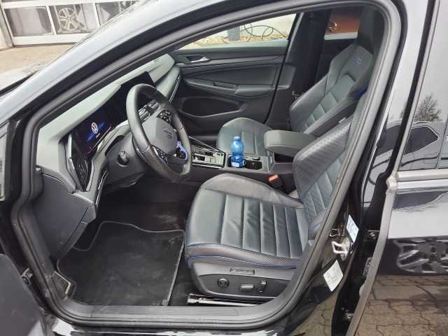 Volkswagen Golf 2.0 TSI Golf VIII