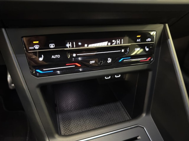 Volkswagen Taigo 1.5 TSI DSG R-Line