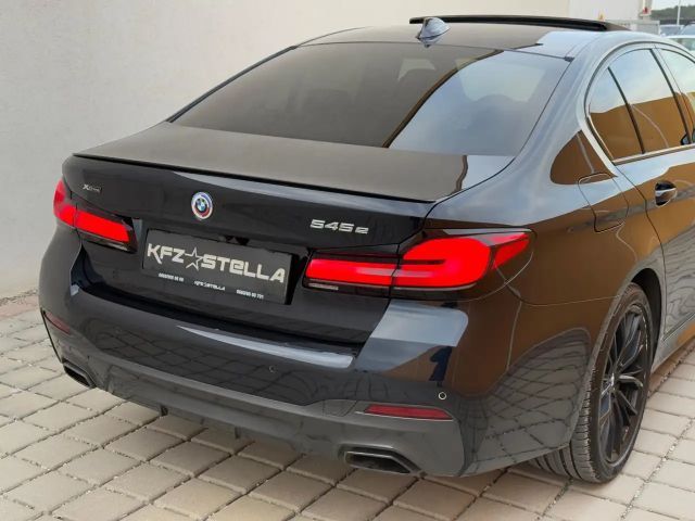 BMW 545 545e M-Sport Sedan xDrive