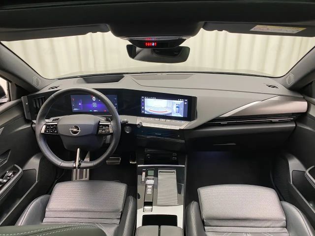 Opel Astra Sports Tourer Ultimate