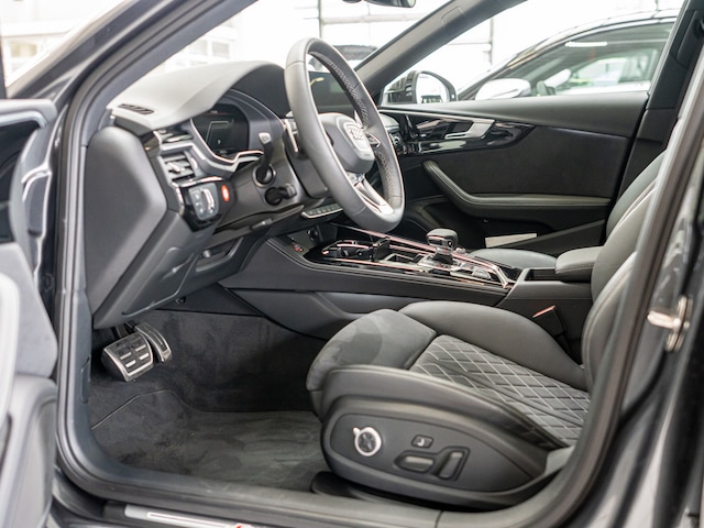 Audi RS4 Avant Quattro