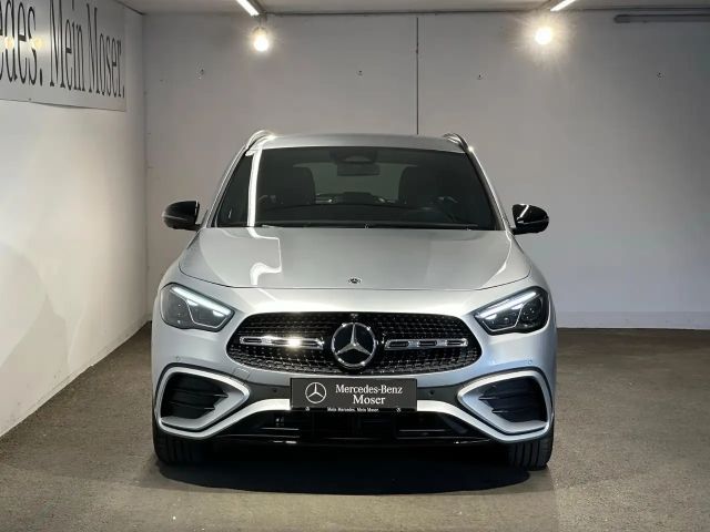 Mercedes-Benz GLA 200 4MATIC GLA 200 d