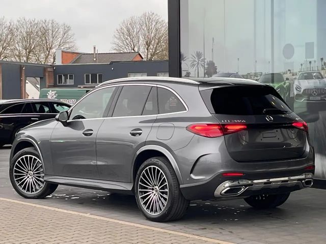 Mercedes-Benz GLC 300 4MATIC AMG Line