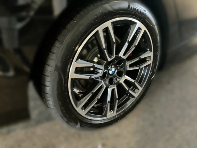 BMW i5 Touring eDrive40