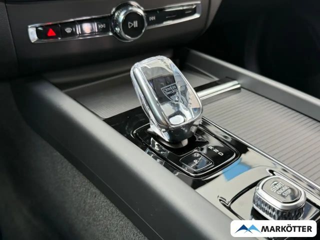 Volvo XC60 AWD Plus T8