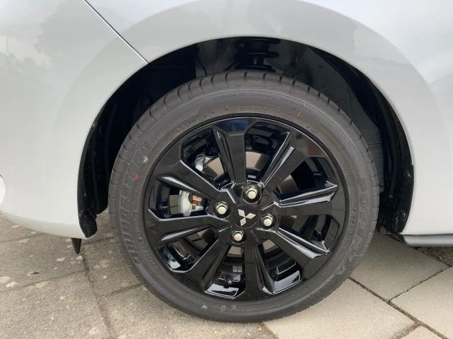 Mitsubishi Space Star Star