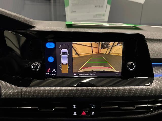 Volkswagen Golf 1.5 eTSI DSG Plus R-Line