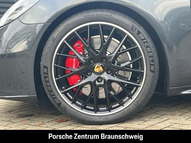 Porsche Panamera GTS Sport Turismo