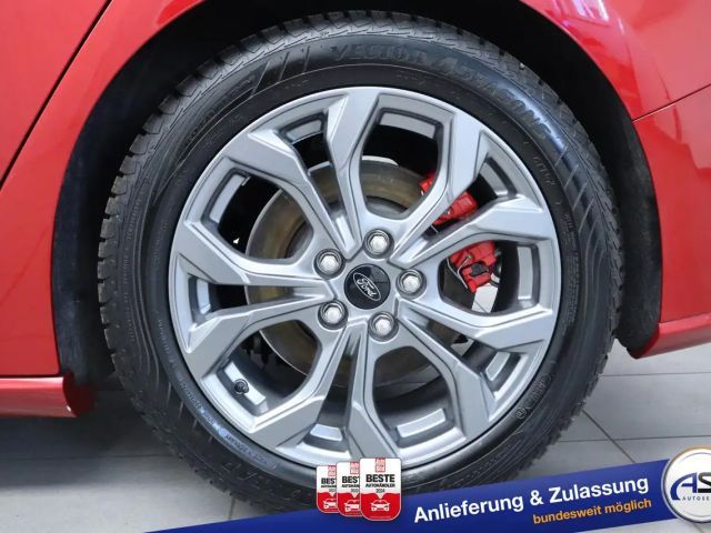 Ford Focus ST Line Wagon