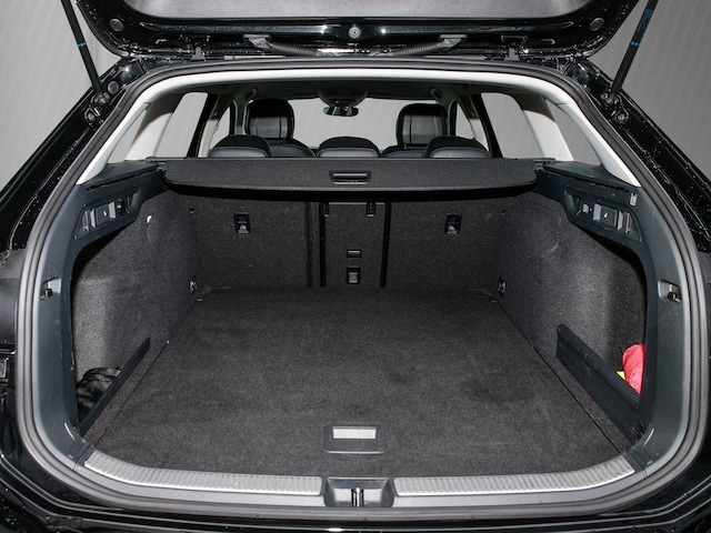 Volkswagen Passat 1.5 eTSI Business DSG Variant