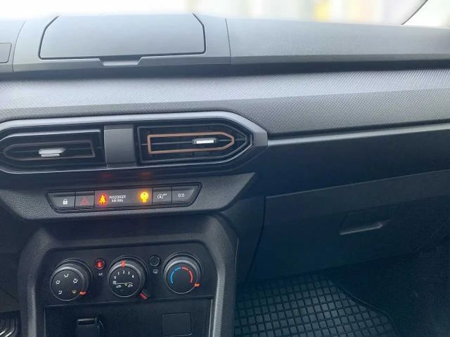Dacia Sandero Essential Stepway TCe 90
