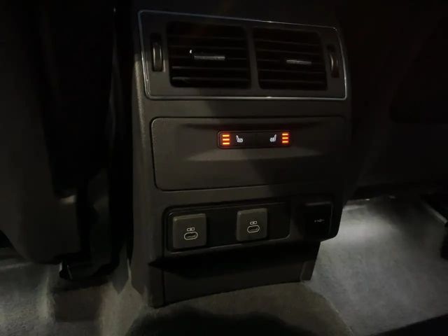 Jaguar F-Pace AWD D300 R-Dynamic