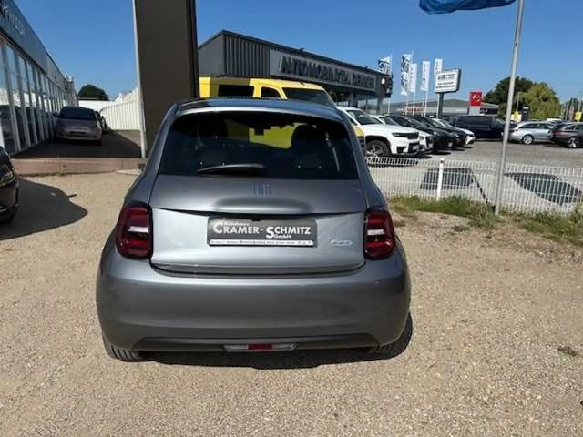 Fiat 500e Elektro 500e 42kWh Style und Komfort-Paket