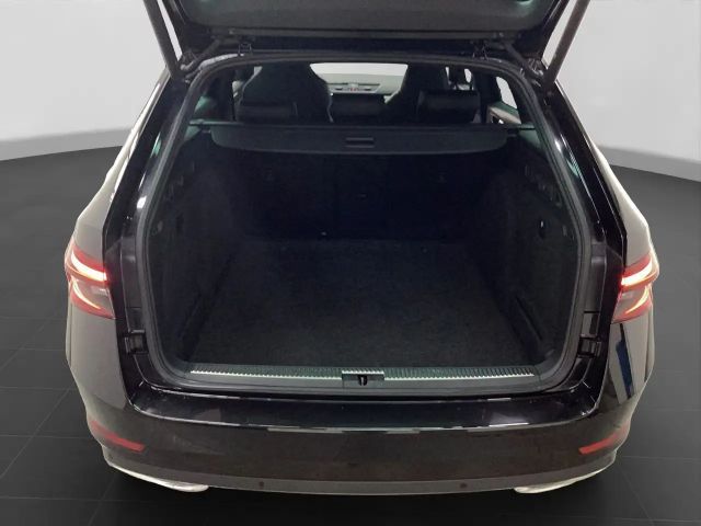 Skoda Superb 2.0 TSI Combi Sportline