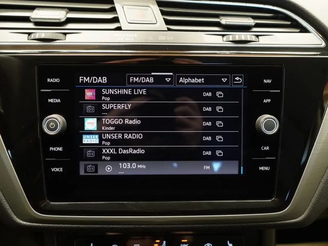 Volkswagen Touran 1.5 TSI DSG