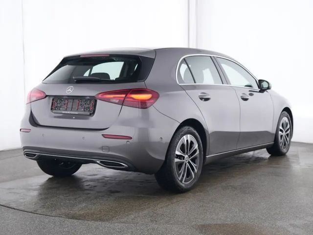 Mercedes-Benz A 180 Progressive
