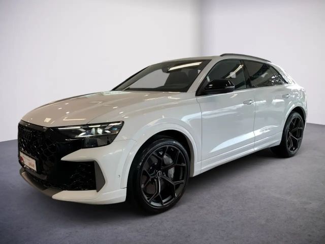 Audi RS Q8 Performance Quattro