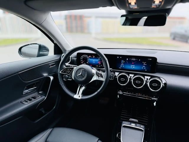 Mercedes-Benz A 180 Progressive