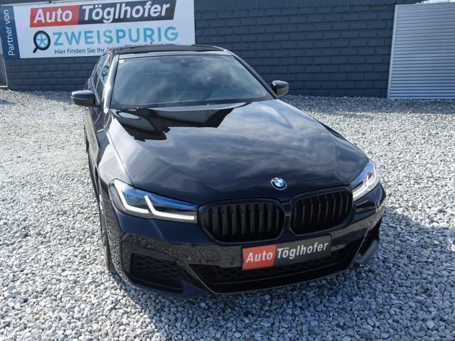 BMW 530 530e M-Sport Sedan xDrive