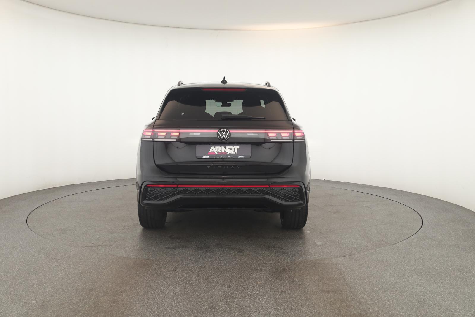 Volkswagen Tiguan 2.0 TSI DSG IQ.Drive R-Line