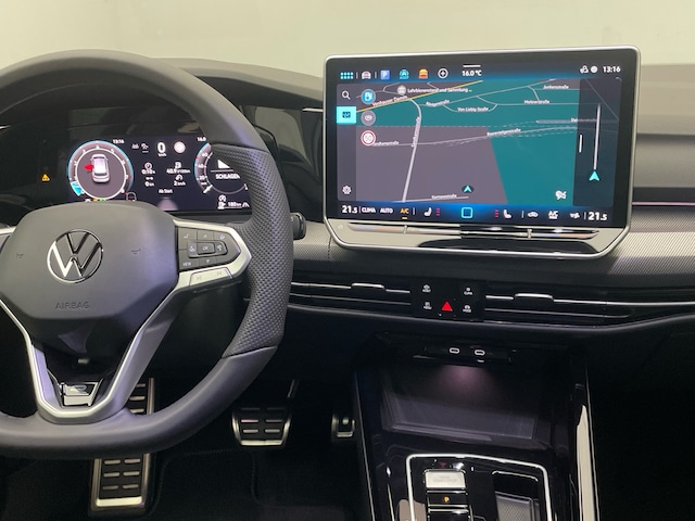 Volkswagen Golf R-Line