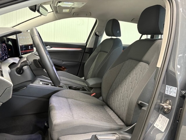 Volkswagen Golf 1.5 eTSI DSG Golf VIII Variant