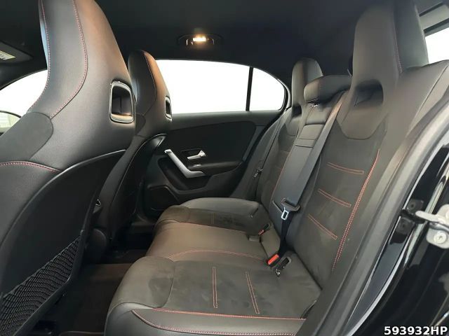 Mercedes-Benz A 200 AMG Line