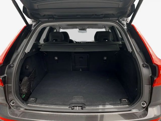 Volvo XC60 AWD Dark Plus T6