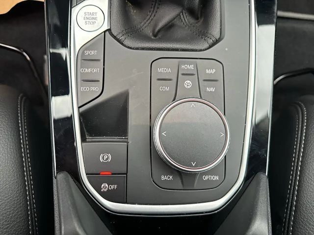 BMW 116 116d Sedan Sport Line