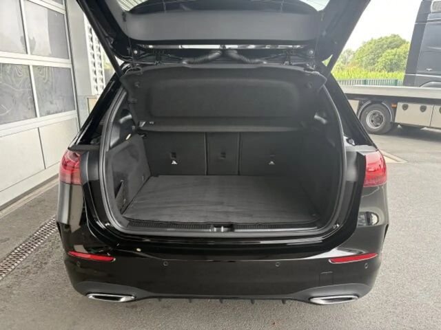 Mercedes-Benz B 200 AMG Line