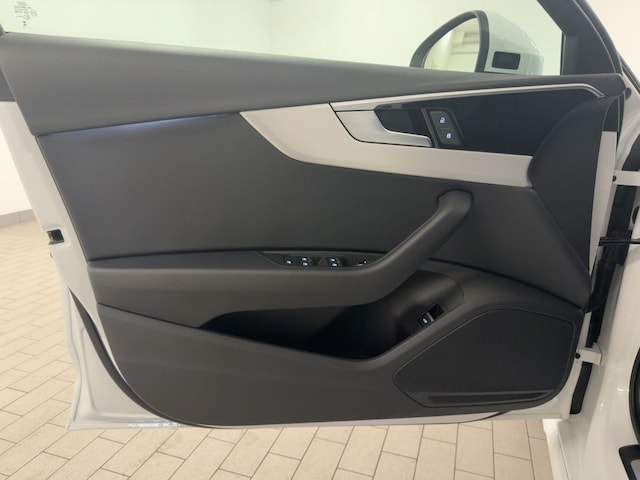 Audi A4 40 TFSI Avant Quattro S-Line S-Tronic