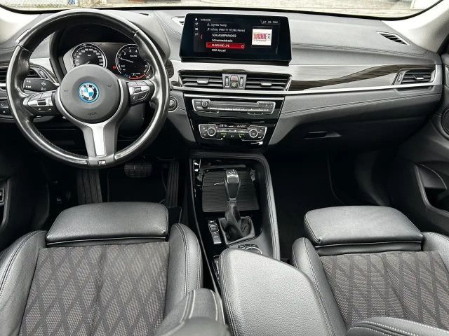 BMW X1 x25e Sports.HUD ACC PanoD.KomfZ.LED Navi+ 18"