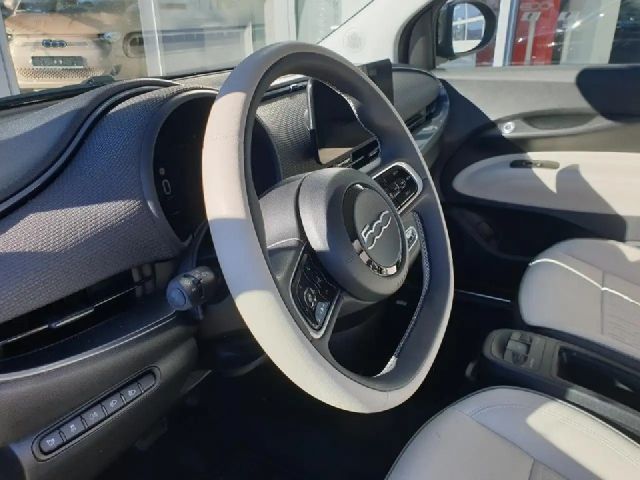 Fiat 500e La Prima by Bocelli