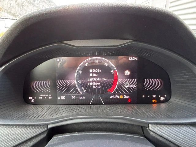 Skoda Scala Essence TSI