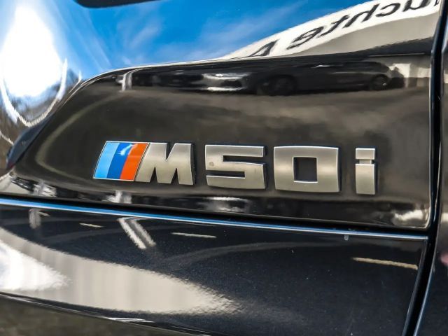 BMW X5 M50i