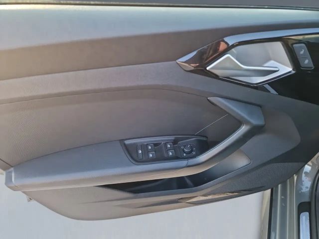 Audi A1 30 TFSI Allstreet