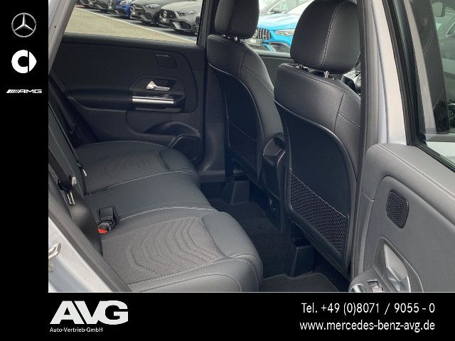 Mercedes-Benz B 180 Sedan