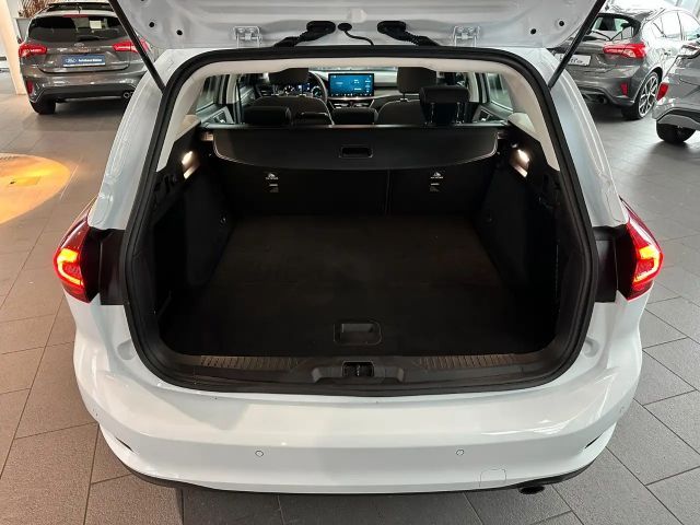 Ford Focus Titanium Wagon