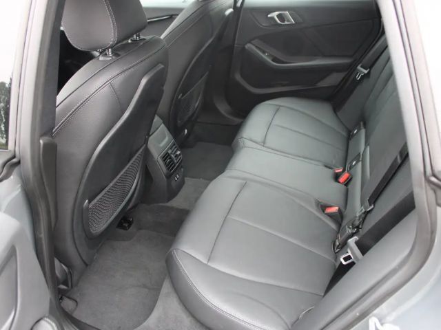 BMW 218 218i Coupé M-Sport