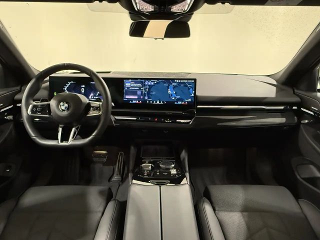 BMW 540 540d M-Sport Touring xDrive