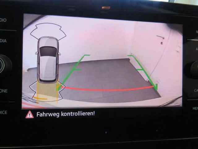 Volkswagen T-Cross Friends TSI